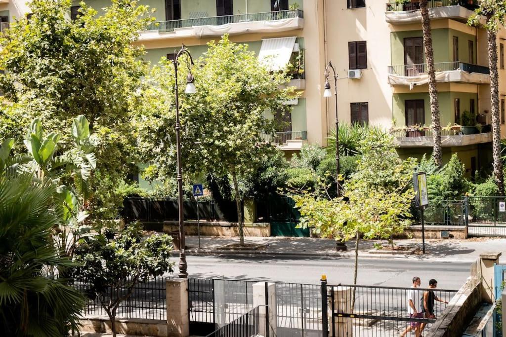 Casa di Dada - statua Apartment Palermo Luaran gambar